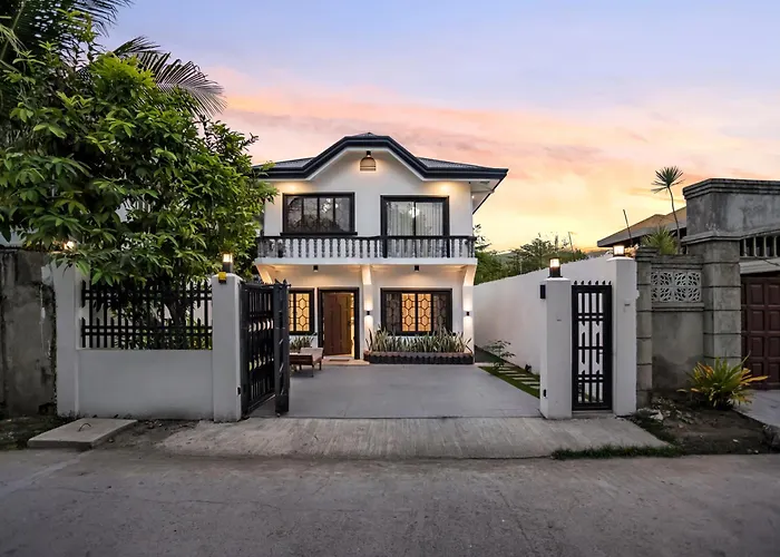 Cozy 3br, 4beds, 2ba Getaway